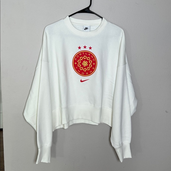 Nike Portland Thorns FC Women's Oversized Crop Sweatshirt Pullover - Picture 2 of 10